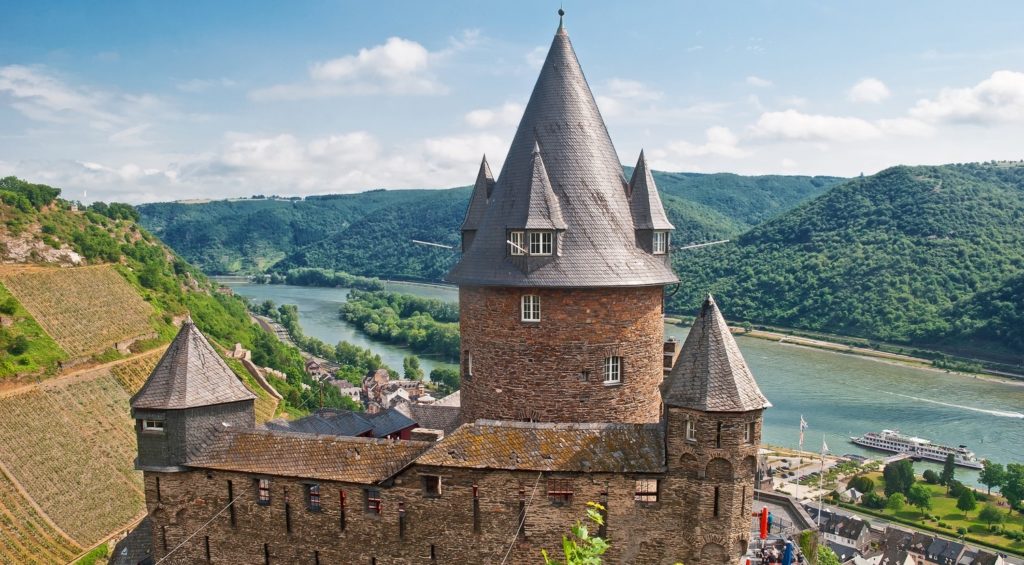 Burg Stahleck über Bacharach am Rhein © mojolo Fotolia