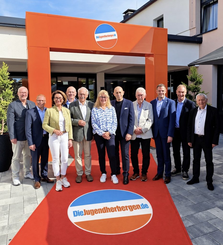 Mitglieder des Verwaltungsrats und Vorstandes der Jugendherbergen 