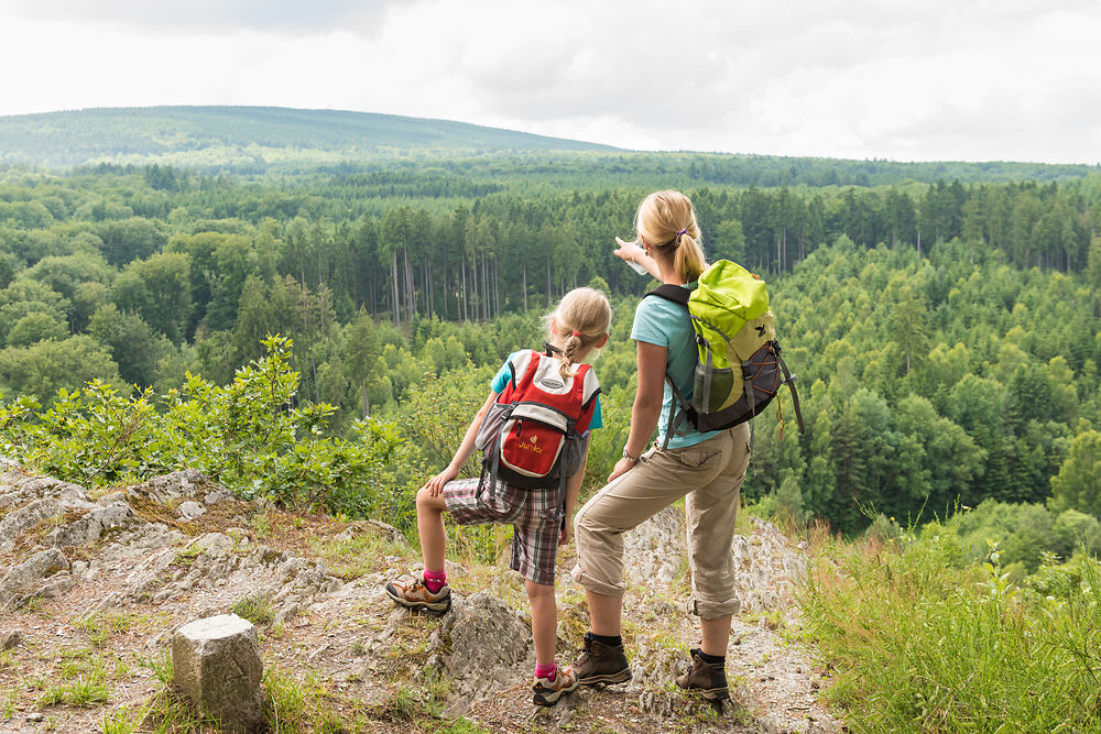 Ausgezeichnete Wanderwege führen direkt an den Jugendherbergen vorbei.